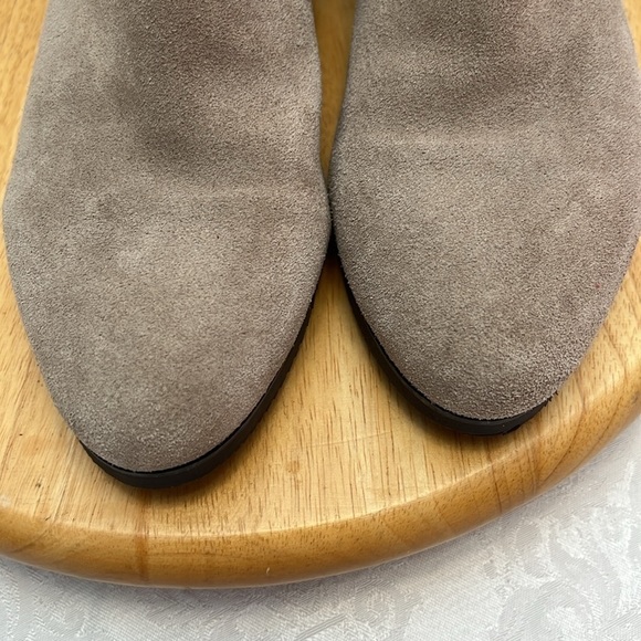 Blondo Liam Suede Ankle Booties Size Zip Open Toe Ankle Boot - Picture 5 of 11